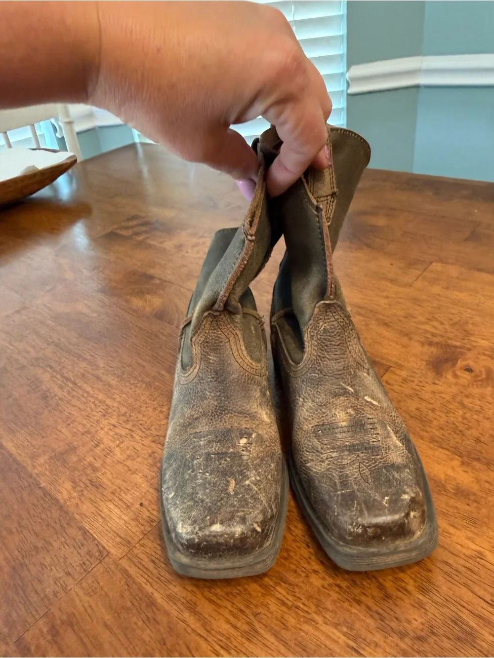 Ariat Kids Rambler Distressed Brown Leather Square Toe Cowboy Boots Size 12
